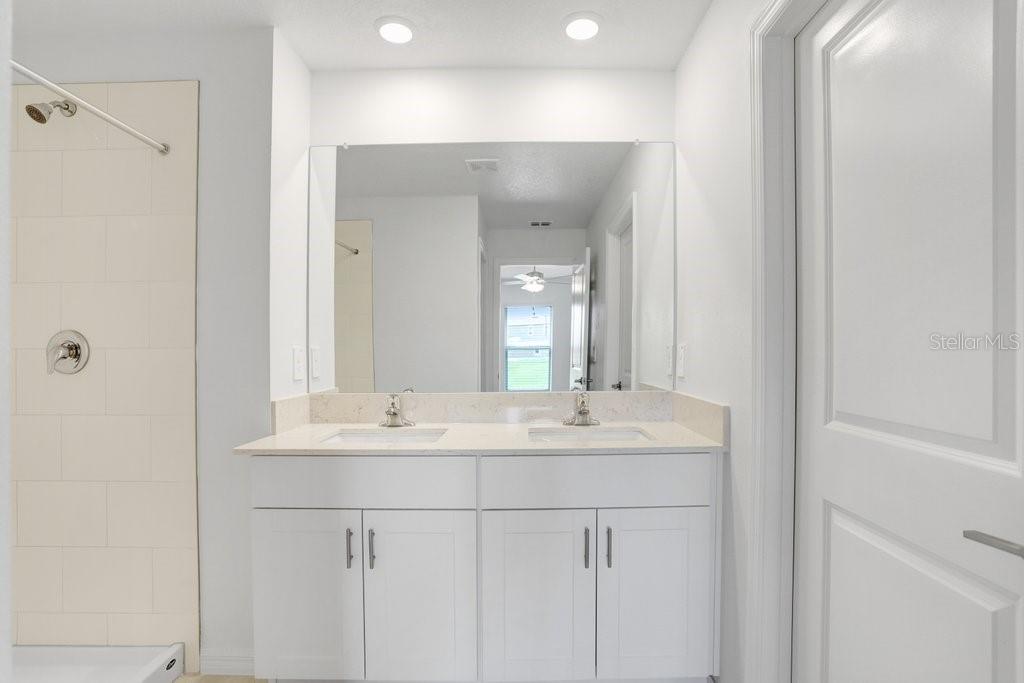 Image 30 of 36 For 11545 Radiant Shore Loop