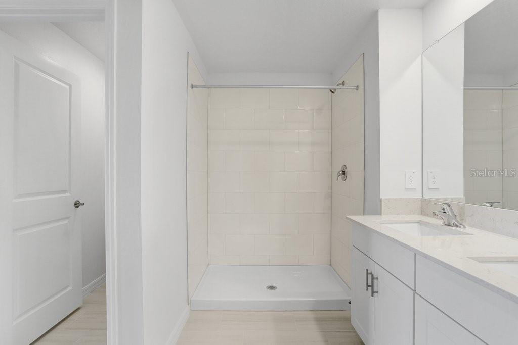 Image 31 of 36 For 11545 Radiant Shore Loop