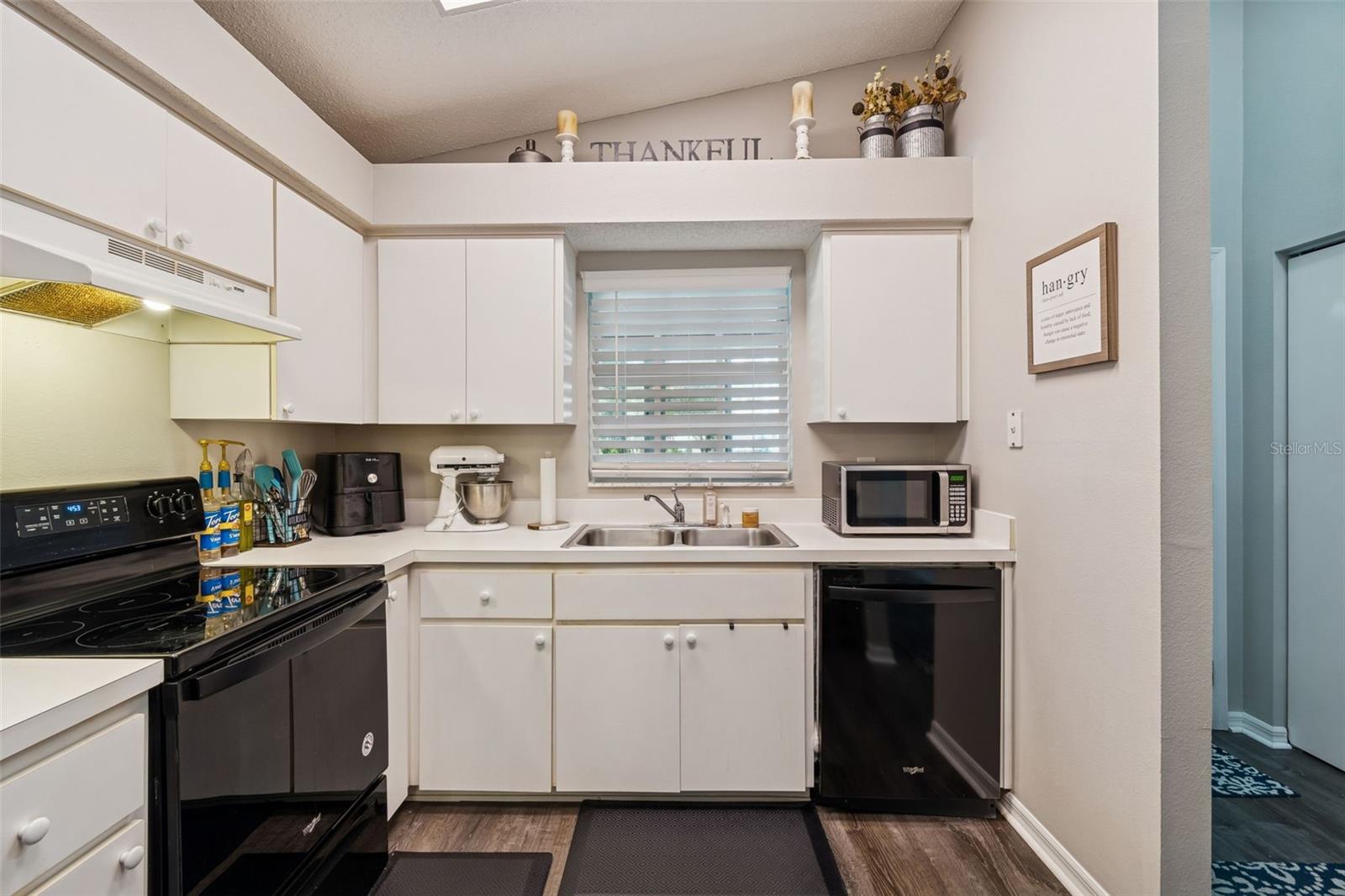 Image 17 of 63 For 7917 Chadwick Drive