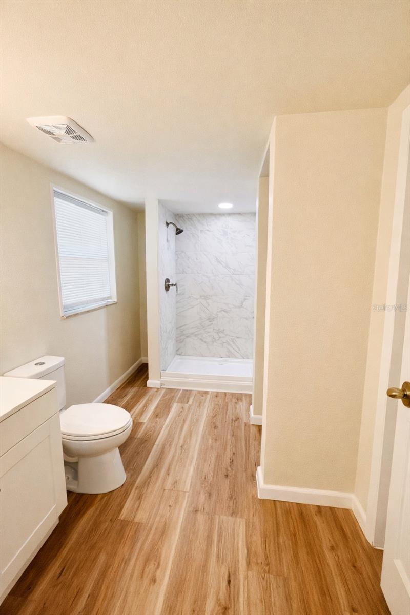 Image 5 of 6 For 2507 Armenia