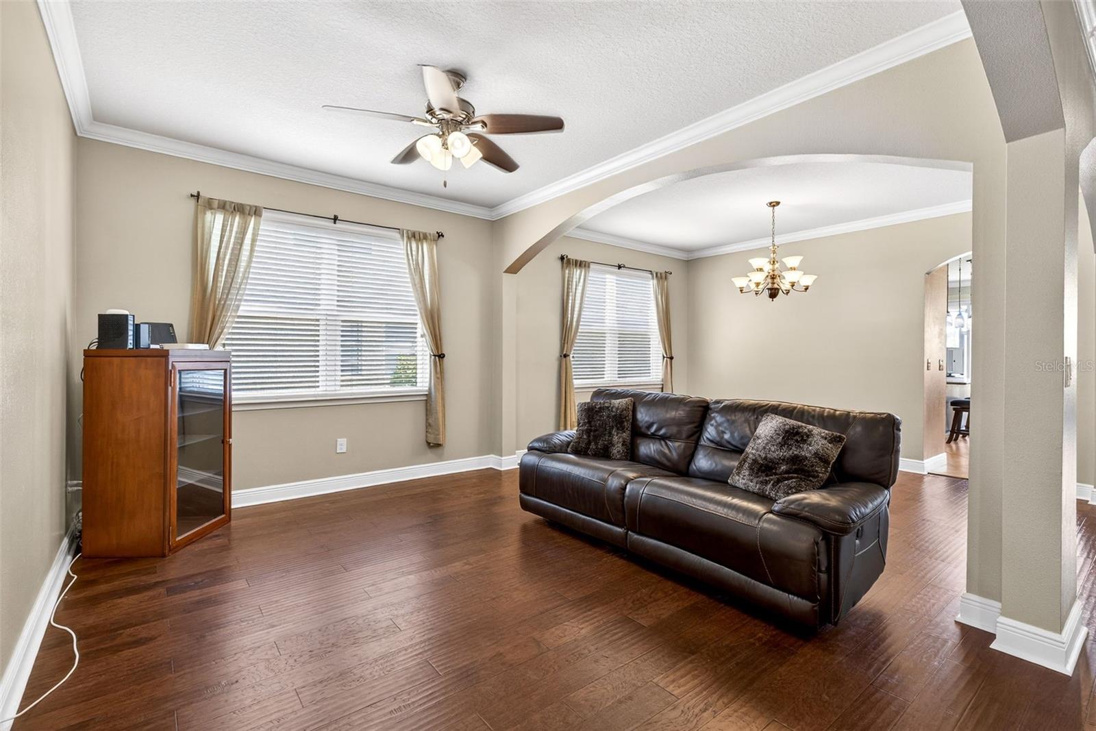 Image 11 of 66 For 3204 Mapleridge Drive