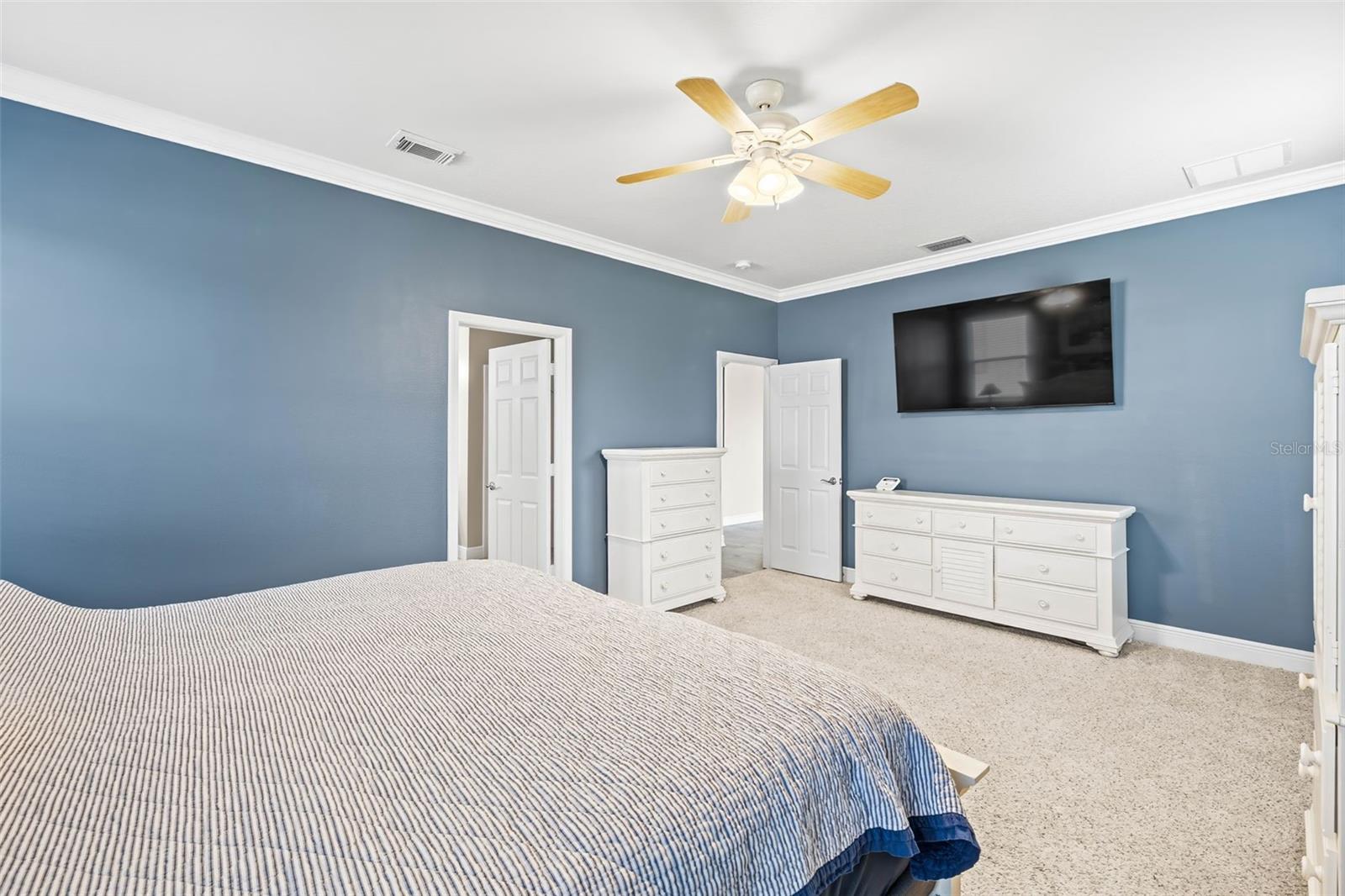 Image 38 of 66 For 3204 Mapleridge Drive