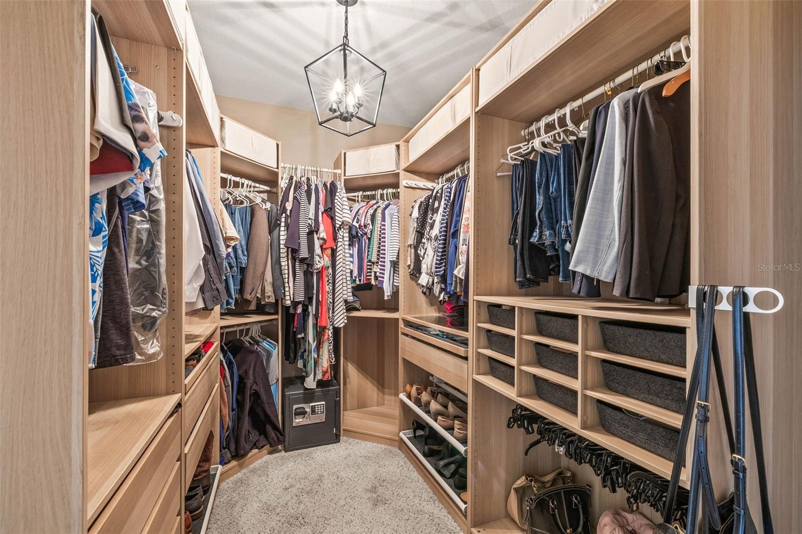 Image 42 of 66 For 3204 Mapleridge Drive