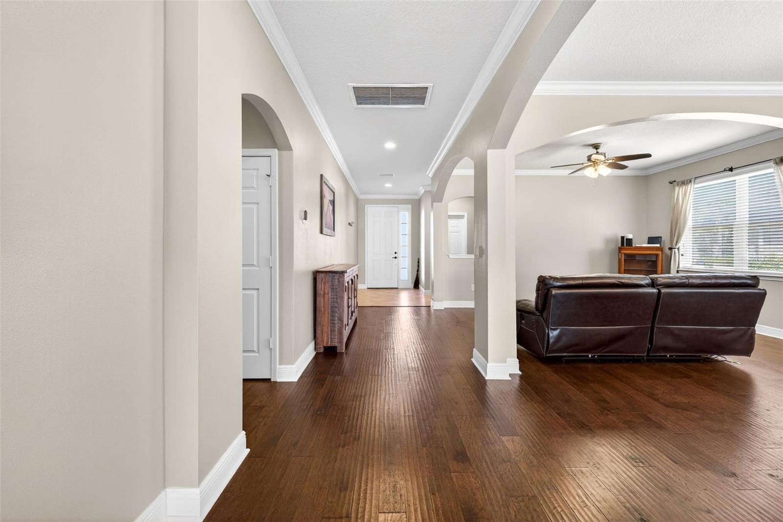 Image 9 of 66 For 3204 Mapleridge Drive