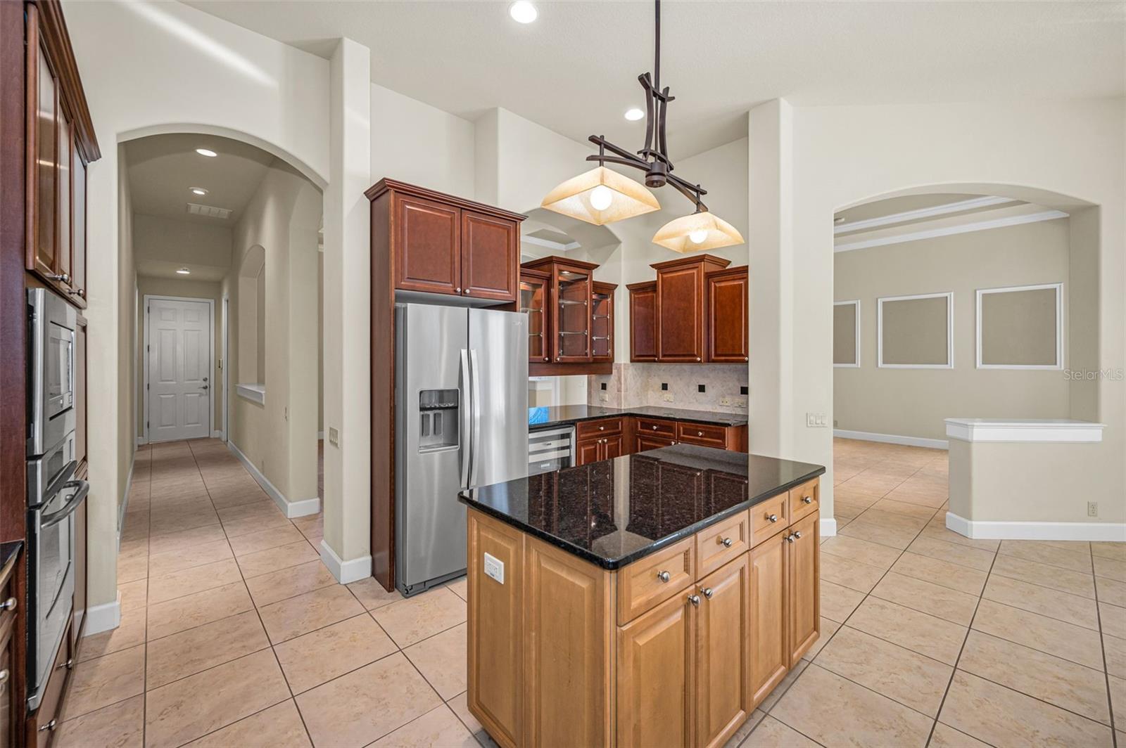 Listing photo id 20 for 3305 Sheehan Drive