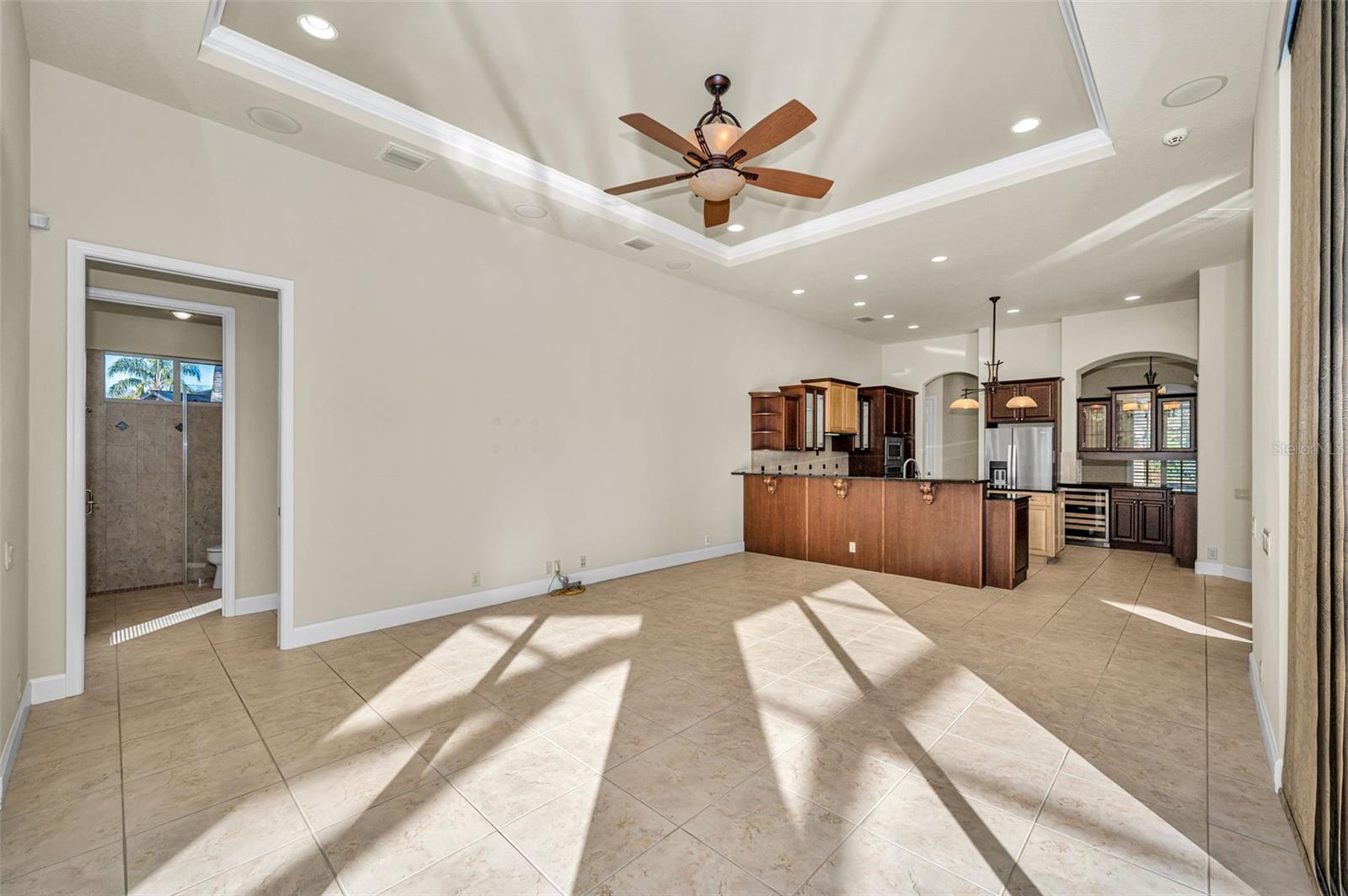 Listing photo id 27 for 3305 Sheehan Drive