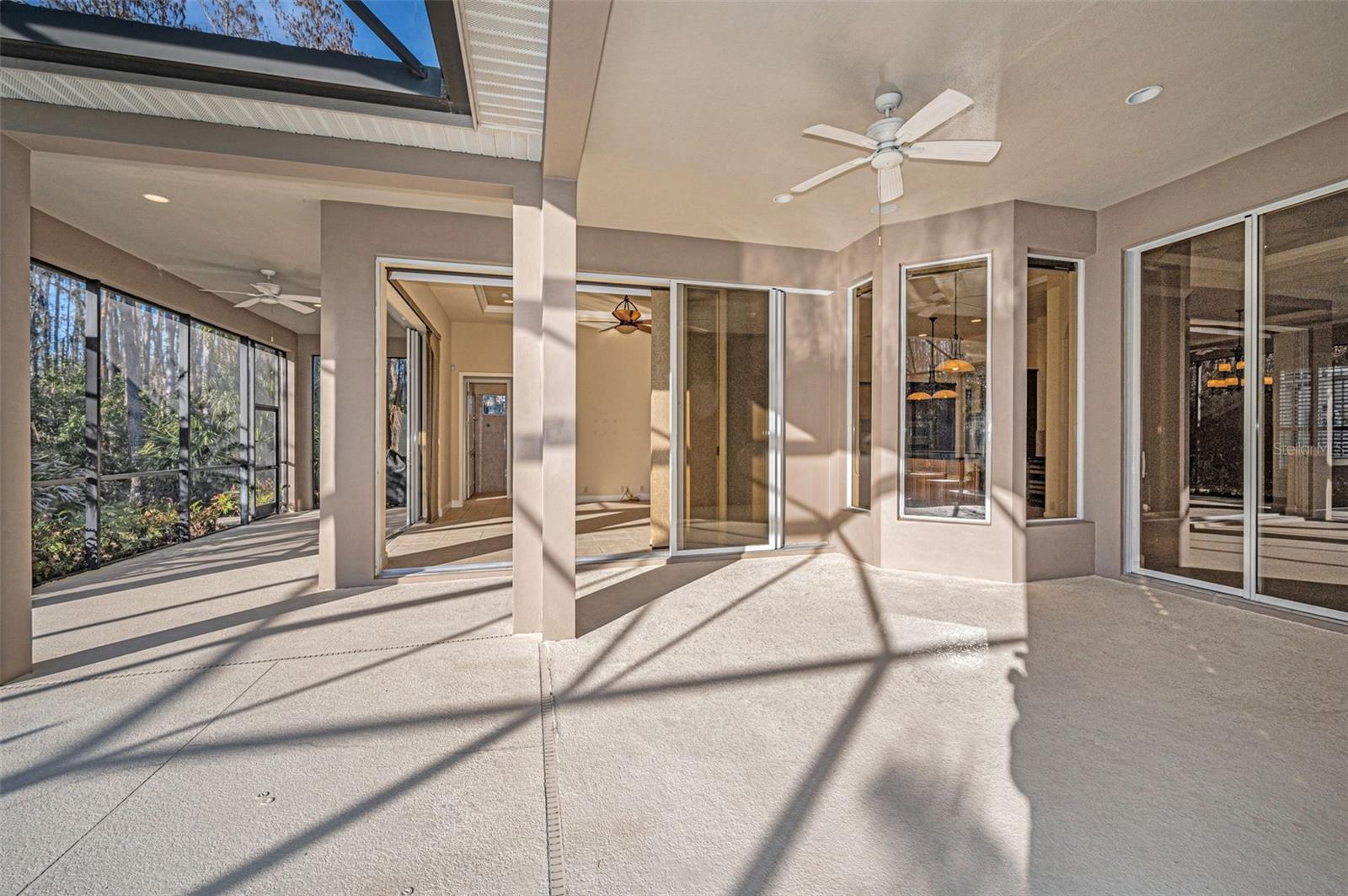 Listing photo id 45 for 3305 Sheehan Drive