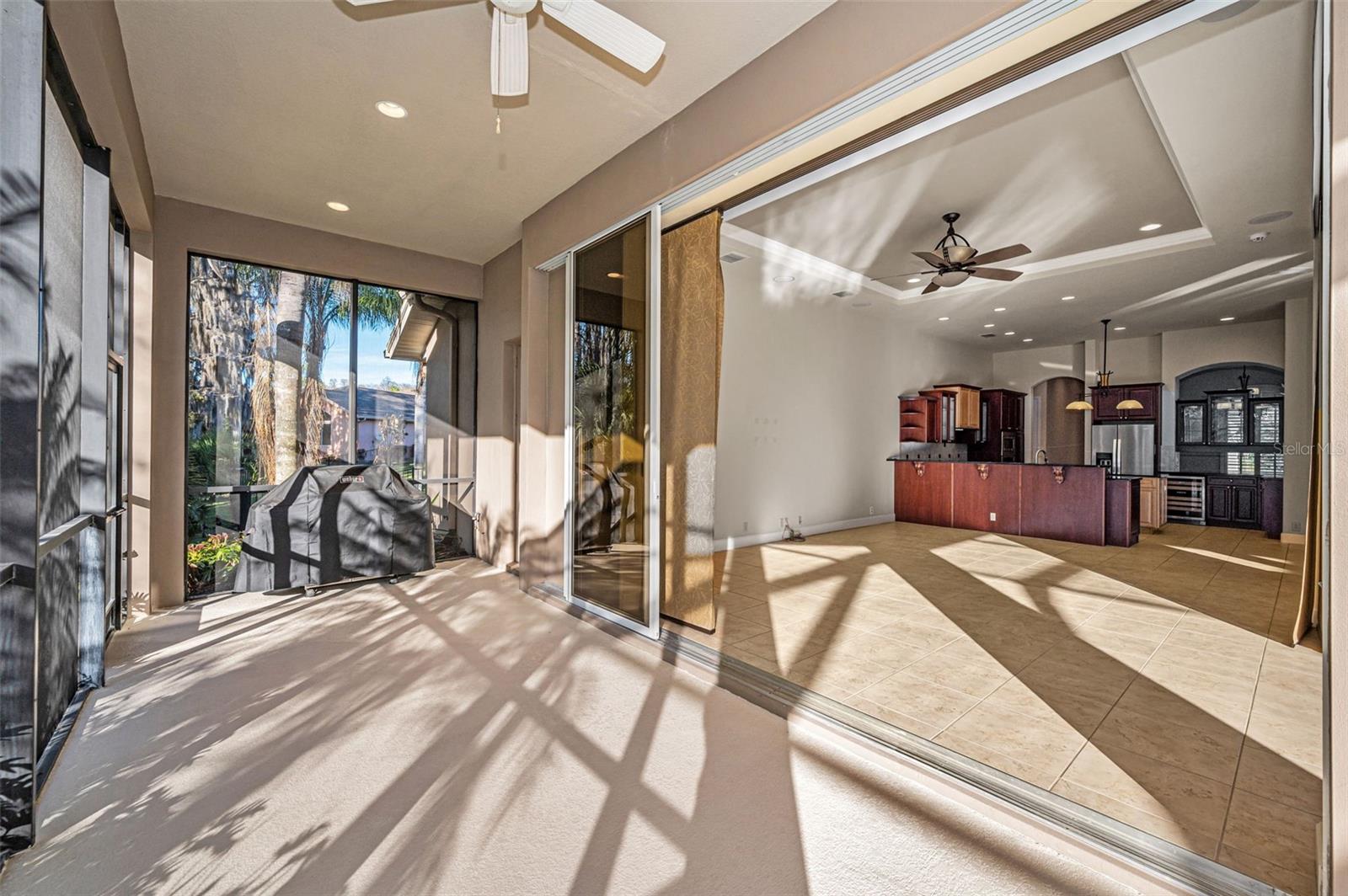 Listing photo id 47 for 3305 Sheehan Drive