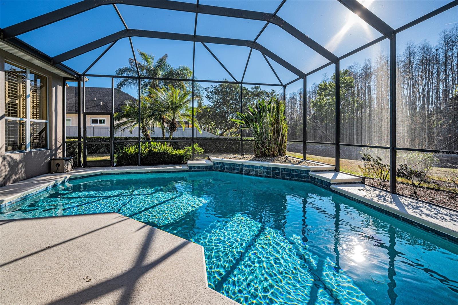 Listing photo id 53 for 3305 Sheehan Drive