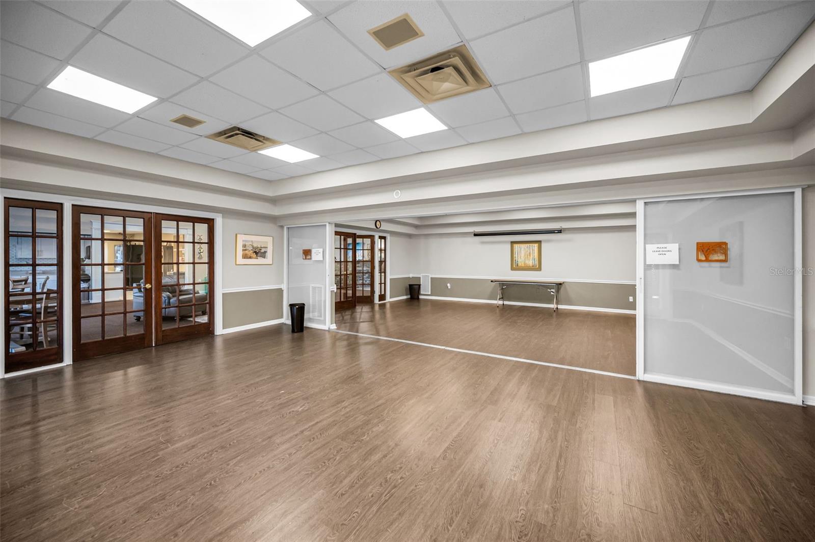 Listing photo id 64 for 3305 Sheehan Drive