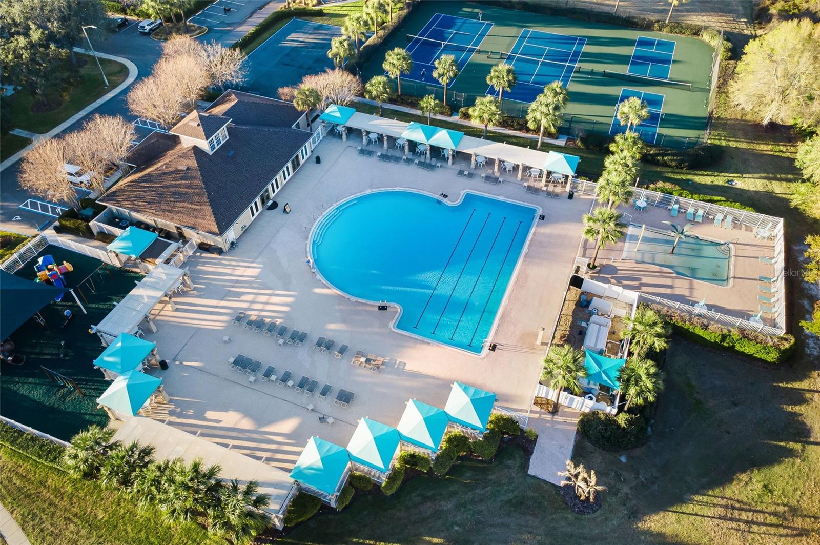 Listing photo id 69 for 3305 Sheehan Drive