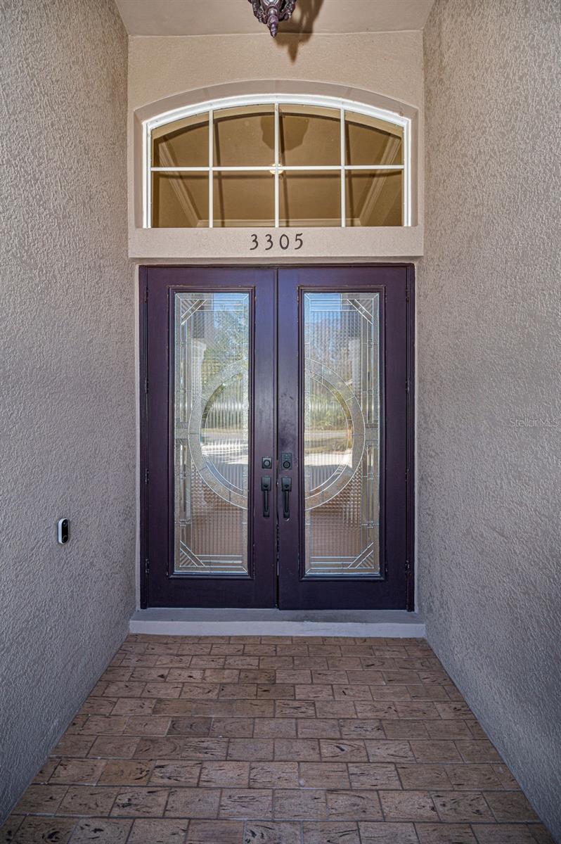 Listing photo id 6 for 3305 Sheehan Drive