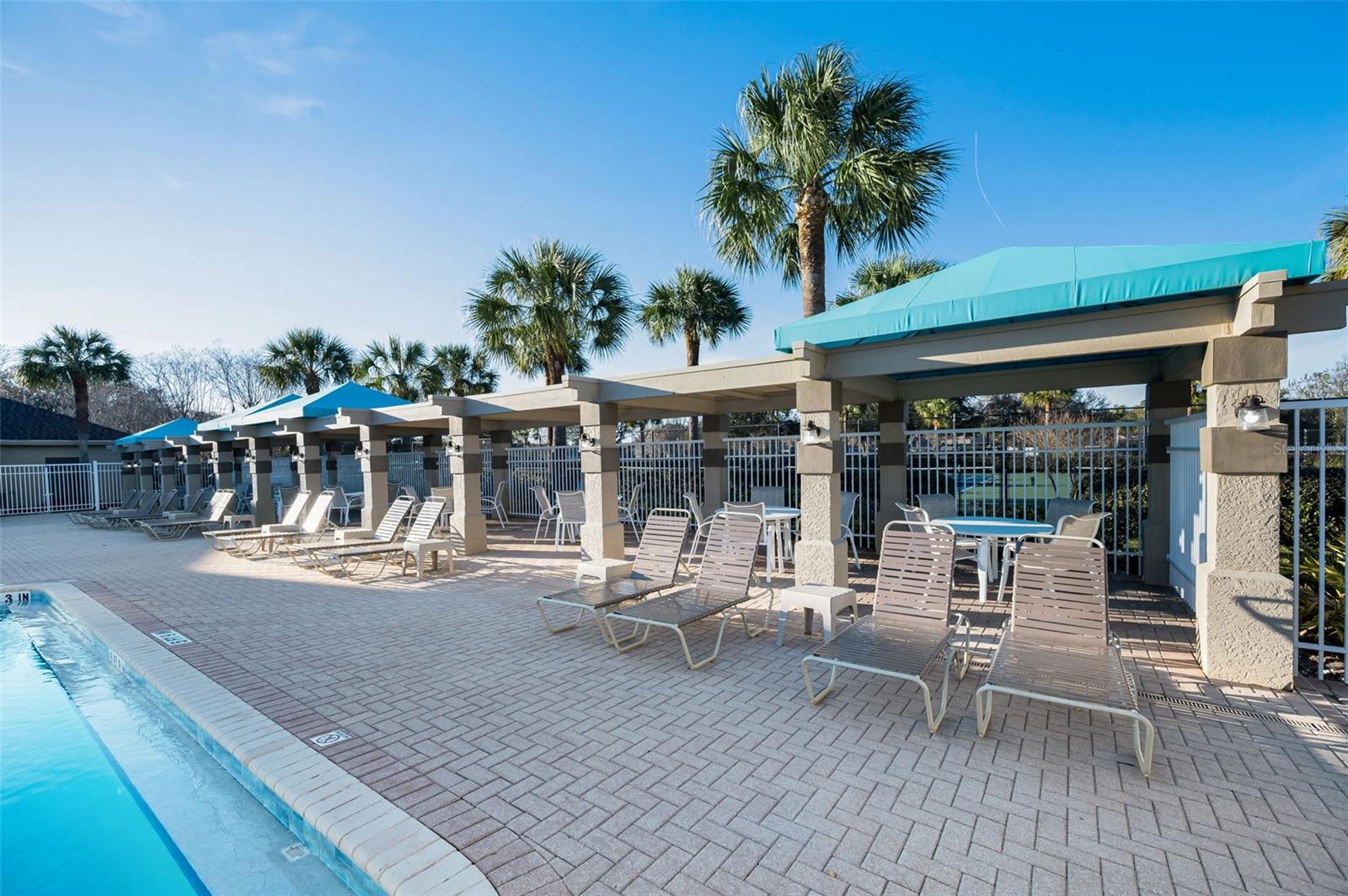 Listing photo id 80 for 3305 Sheehan Drive