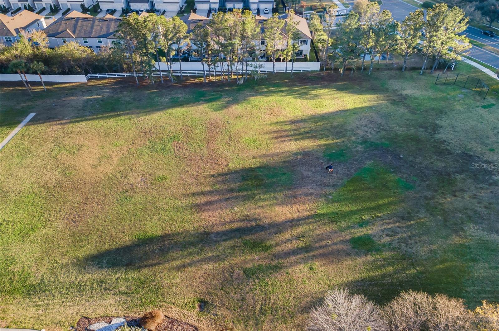 Listing photo id 87 for 3305 Sheehan Drive