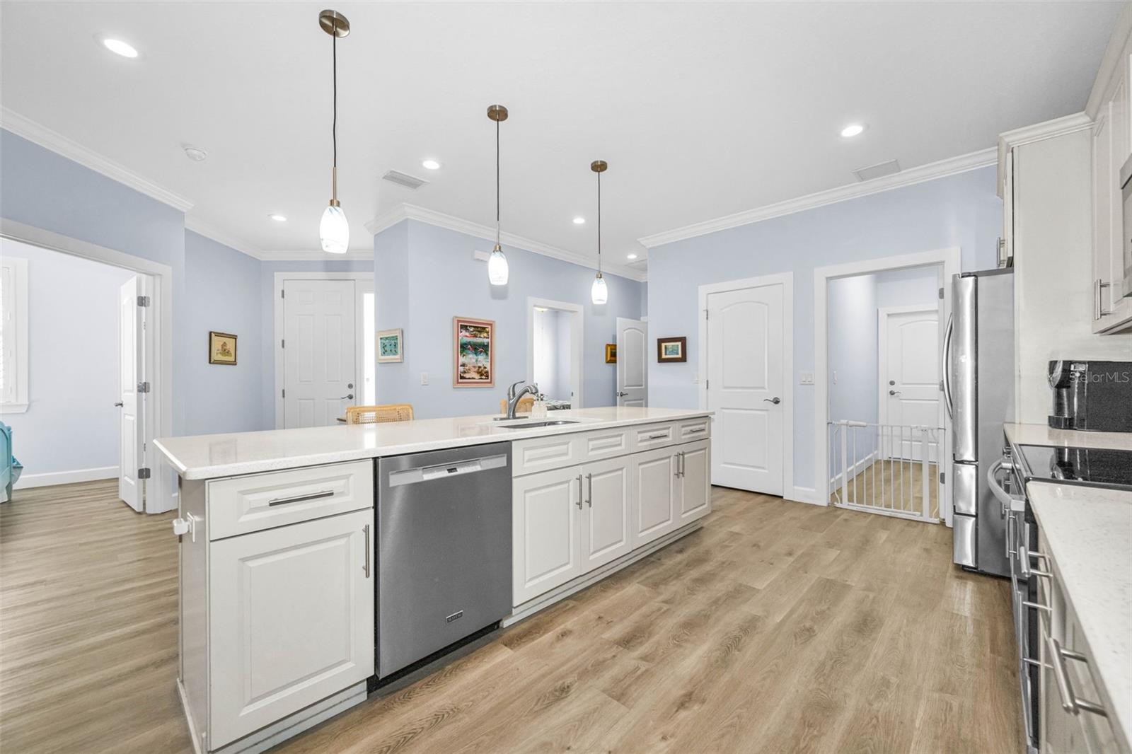 Image 12 of 51 For 1528 Highland Park Drive