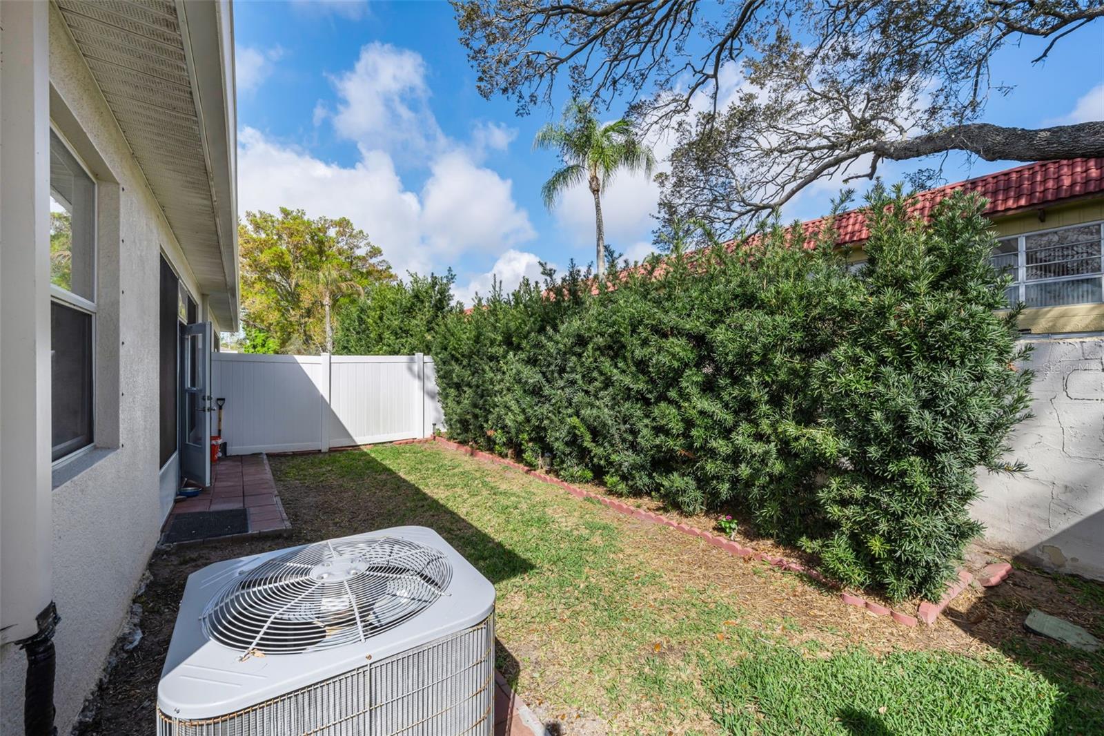 Image 38 of 51 For 1528 Highland Park Drive