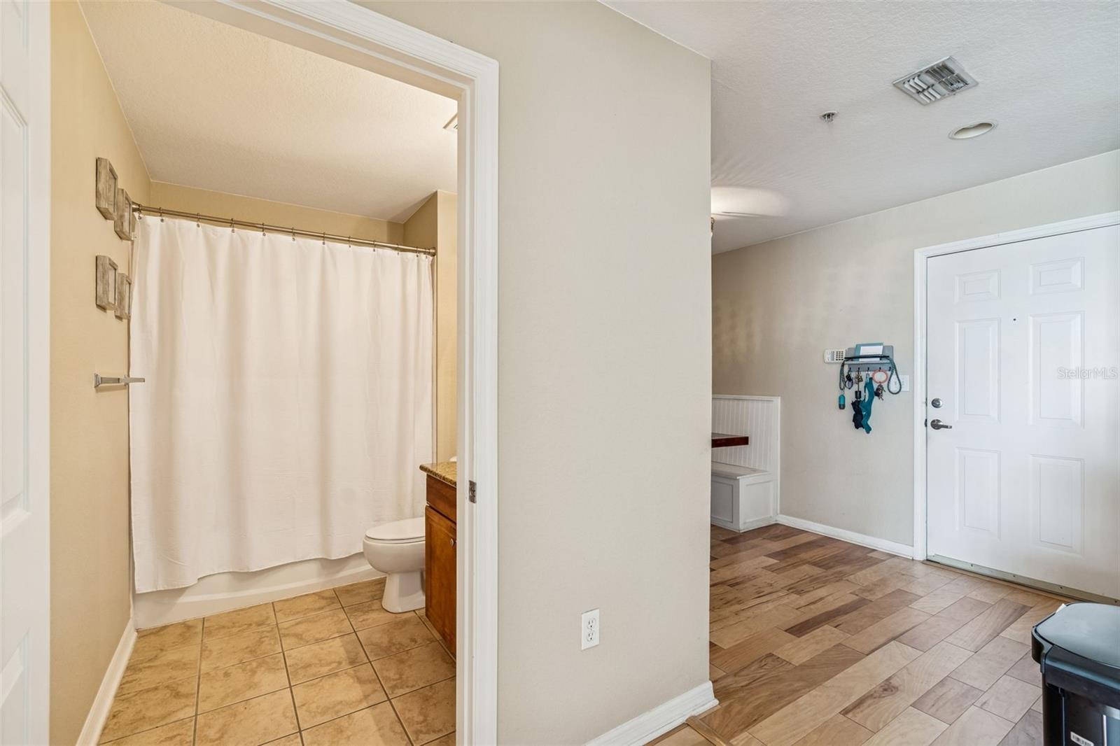 Image 27 of 77 For 700 Harbour Island Boulevard 411