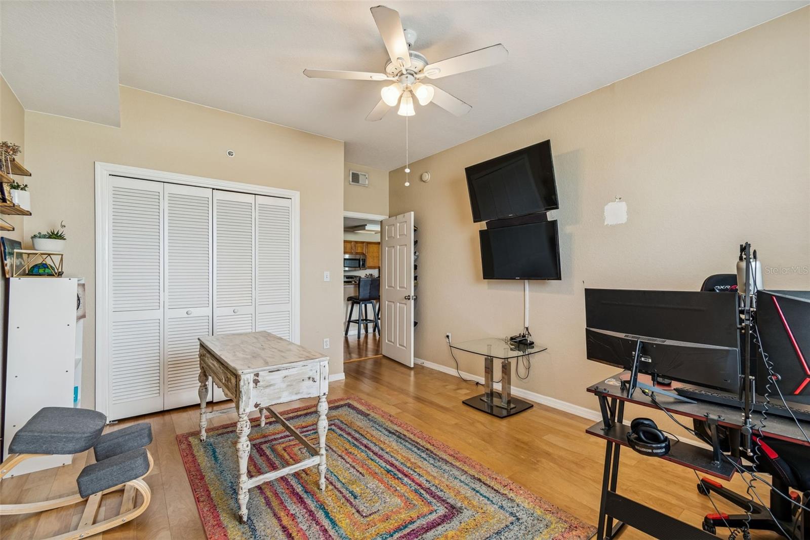 Image 33 of 77 For 700 Harbour Island Boulevard 411