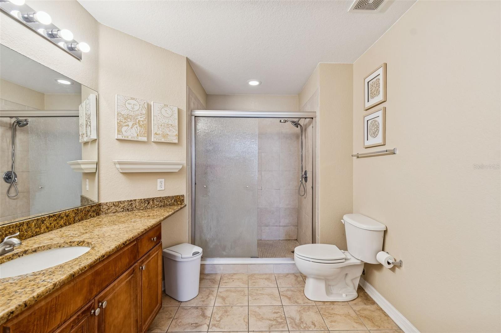 Image 39 of 77 For 700 Harbour Island Boulevard 411