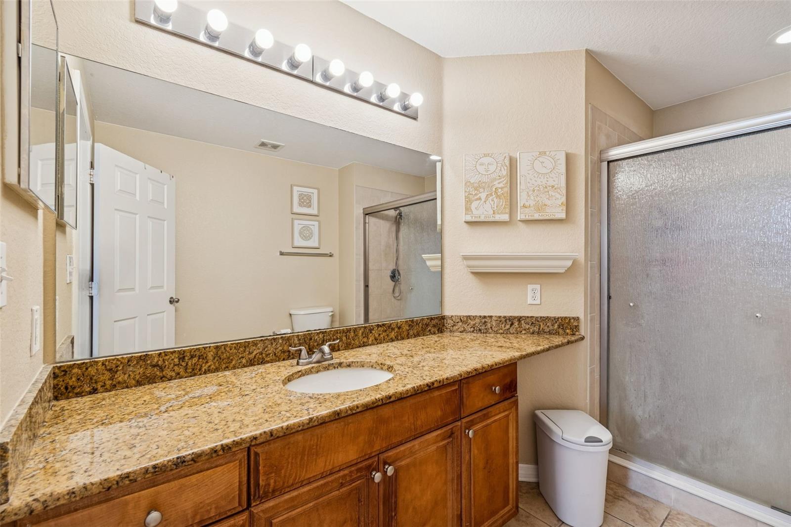 Image 40 of 77 For 700 Harbour Island Boulevard 411