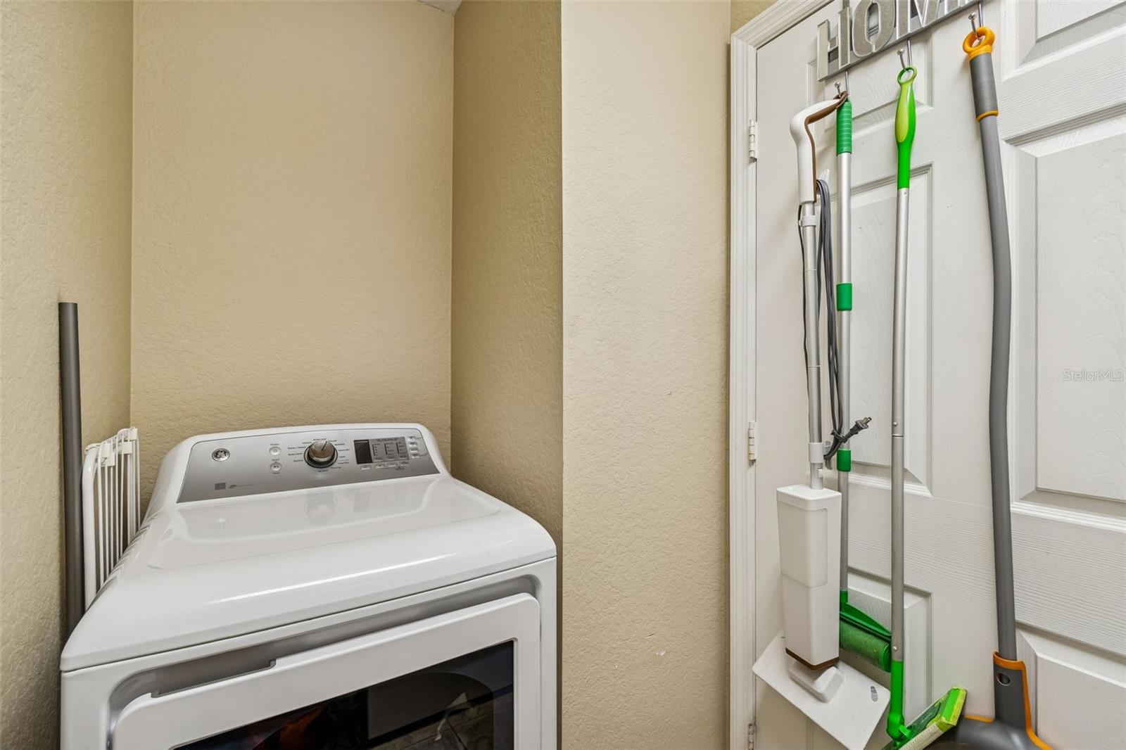 Image 44 of 77 For 700 Harbour Island Boulevard 411