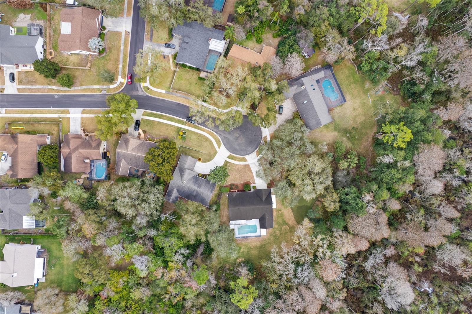 Listing photo id 36 for 346 Carson Lane