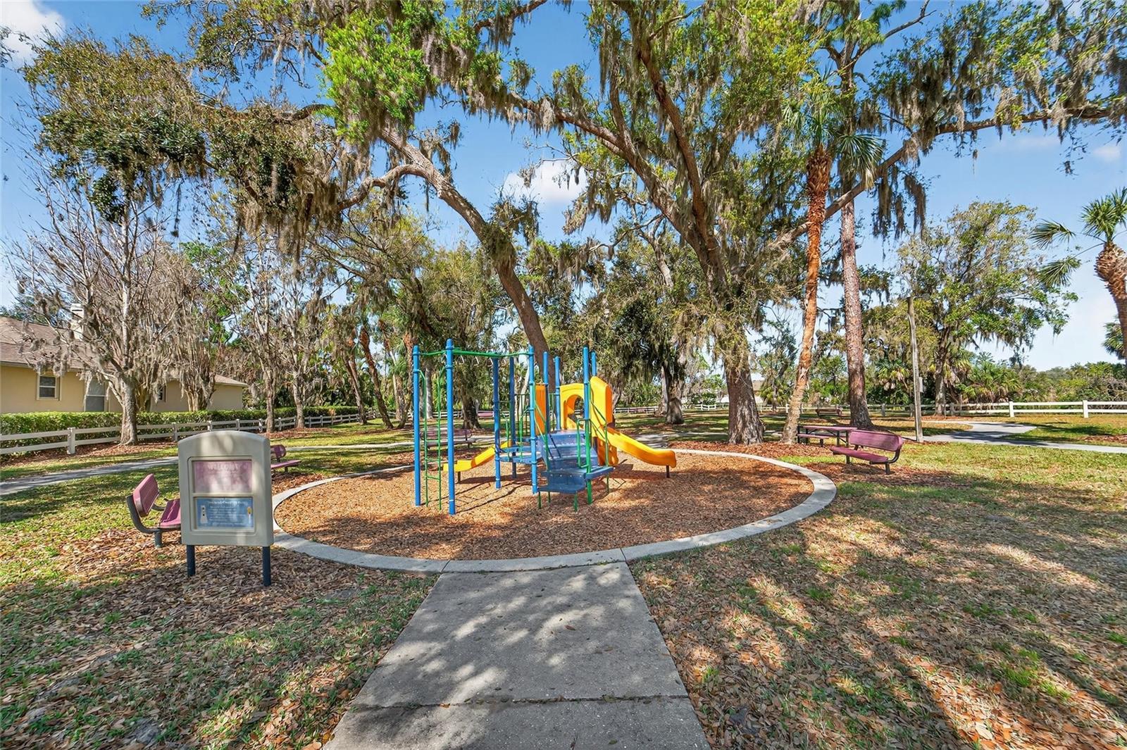 Image 33 of 74 For 4174 70th Street Circle E