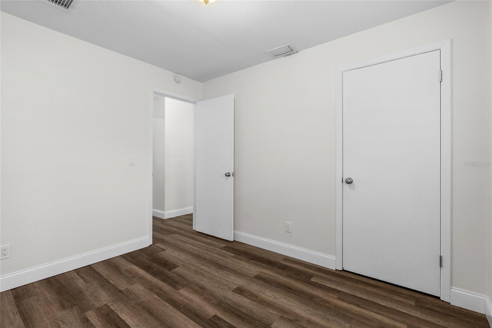 Image 13 of 32 For 4926 Haines Road N