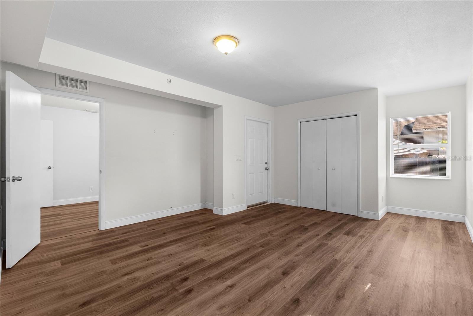 Image 15 of 32 For 4926 Haines Road N