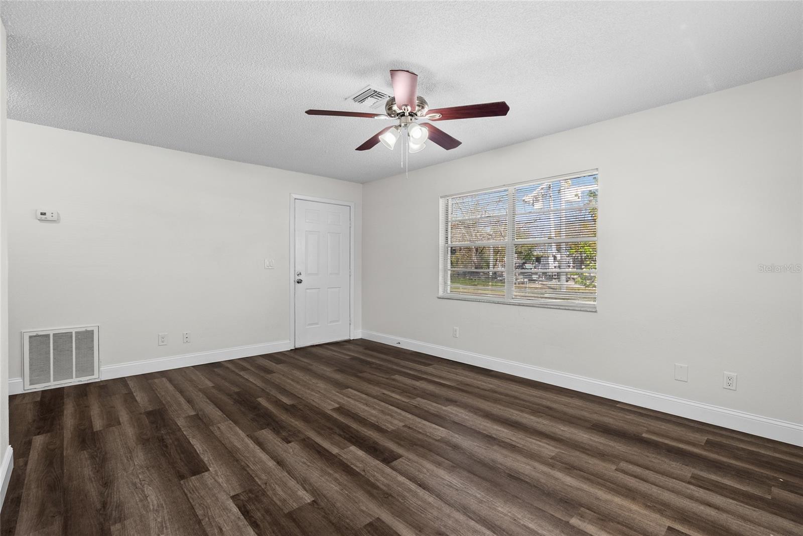 Image 8 of 32 For 4926 Haines Road N