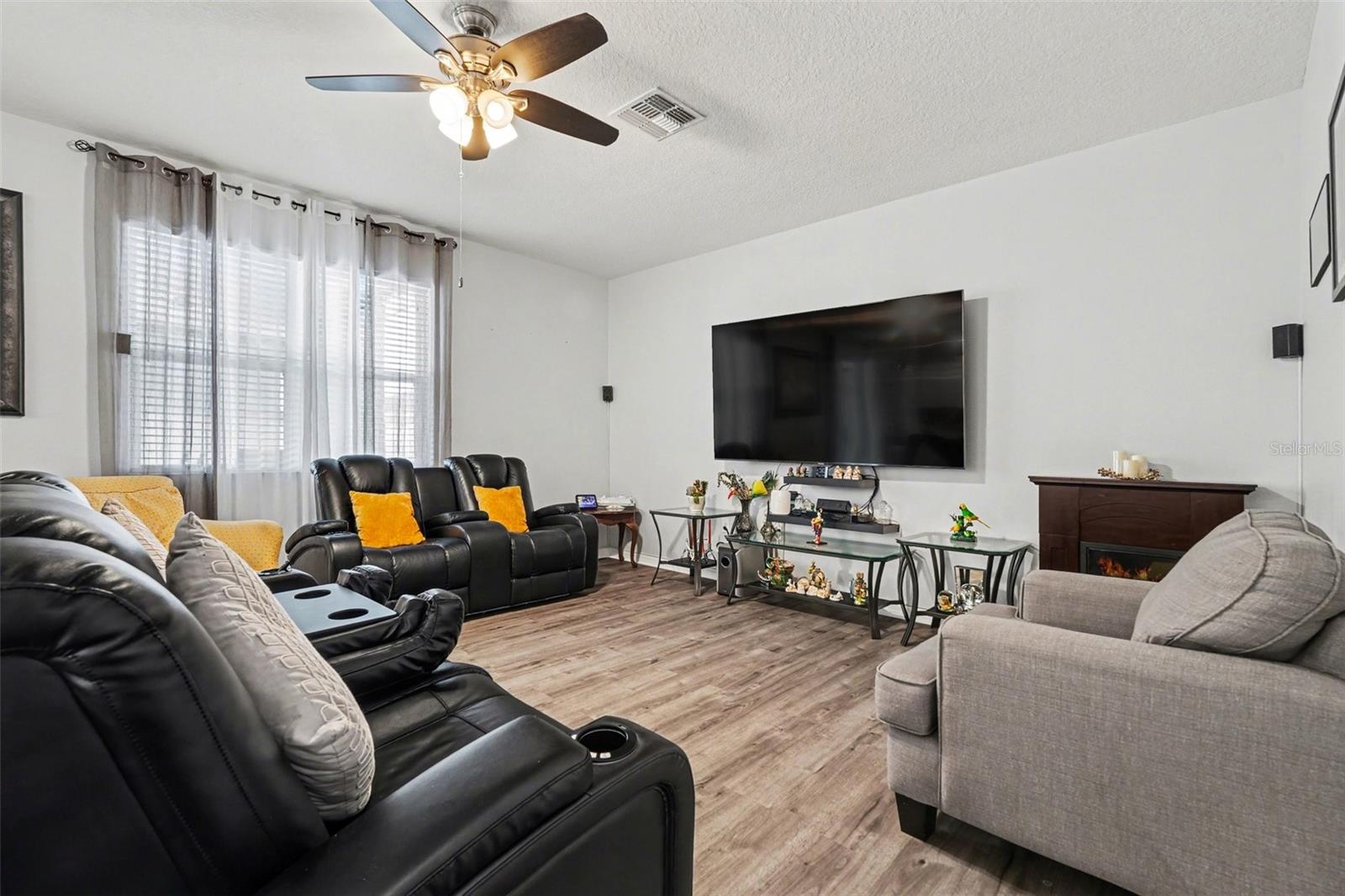 Image 10 of 38 For 10617 Aldo Moro Drive