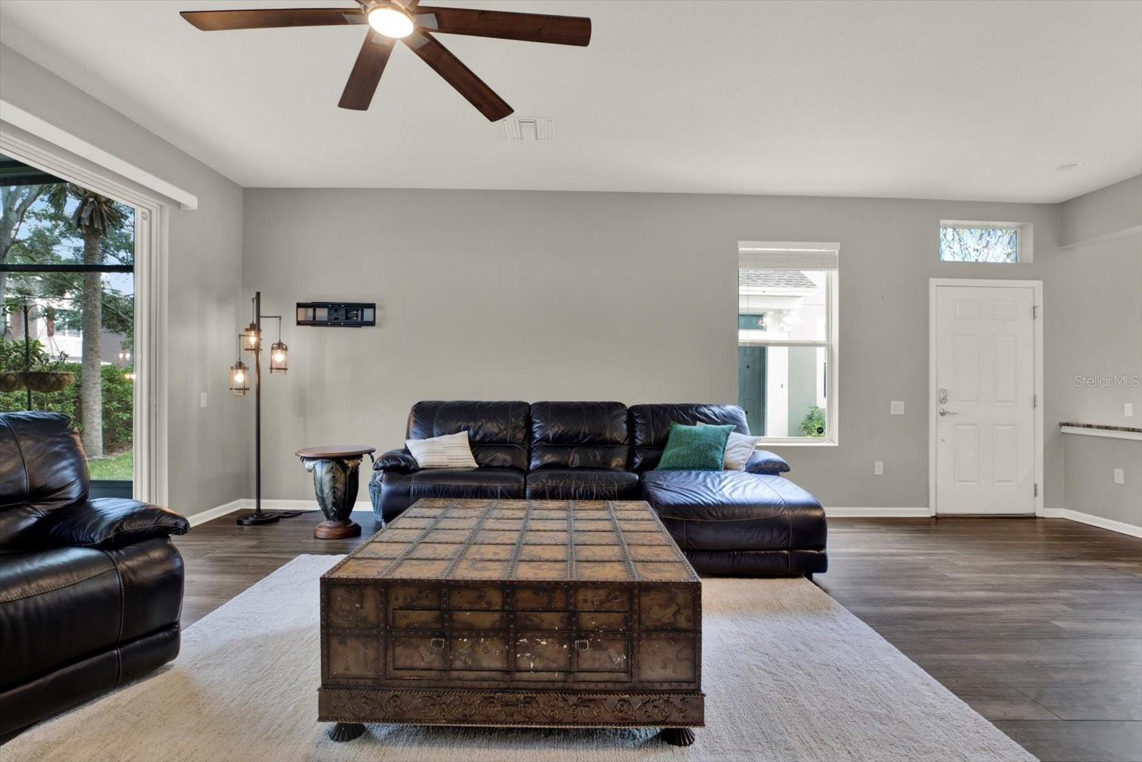 Image 10 of 37 For 10228 Red Currant Court