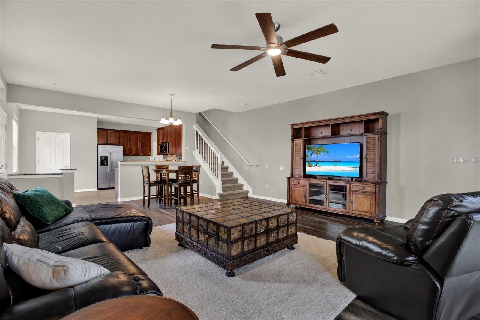 Image 11 of 37 For 10228 Red Currant Court