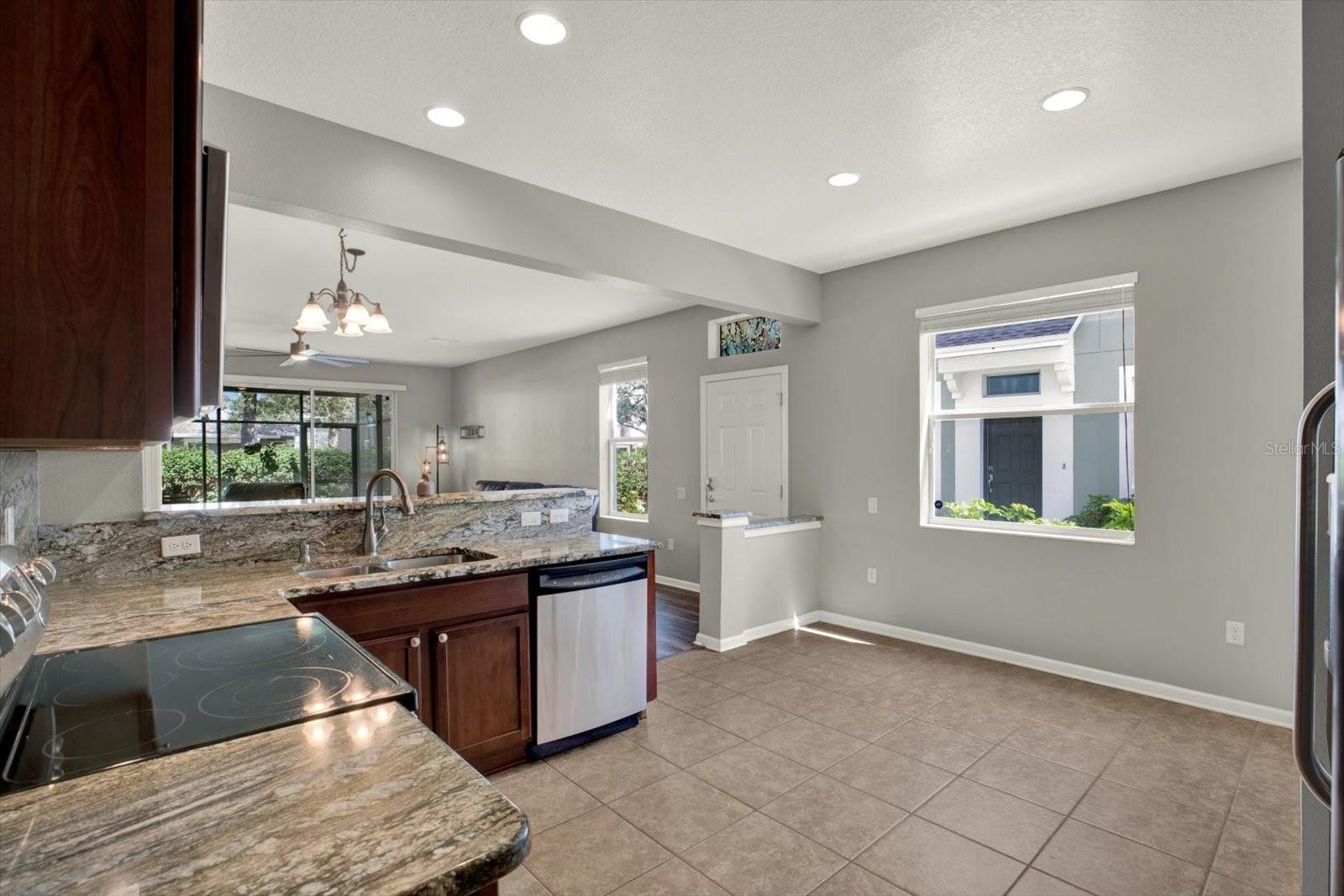 Image 17 of 37 For 10228 Red Currant Court