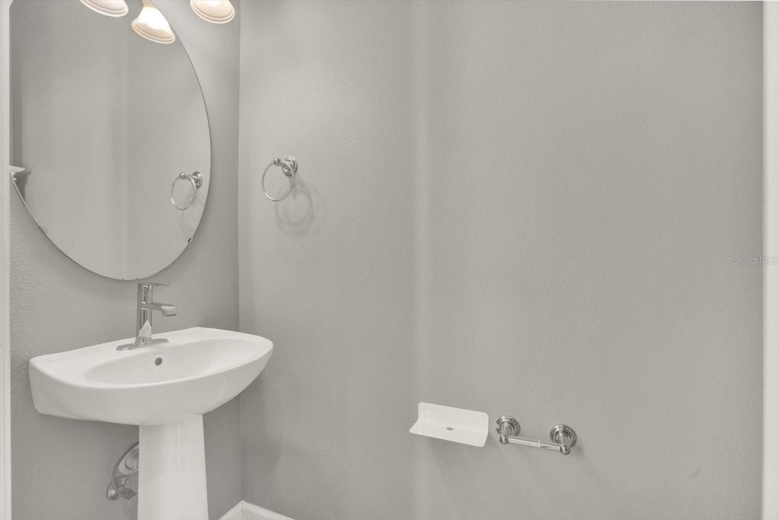 Image 18 of 37 For 10228 Red Currant Court