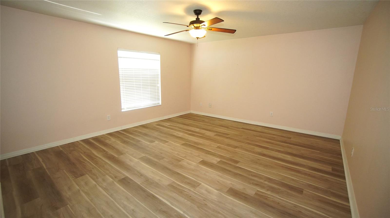 Image 17 of 17 For 30950 Mandolin Cay Avenue