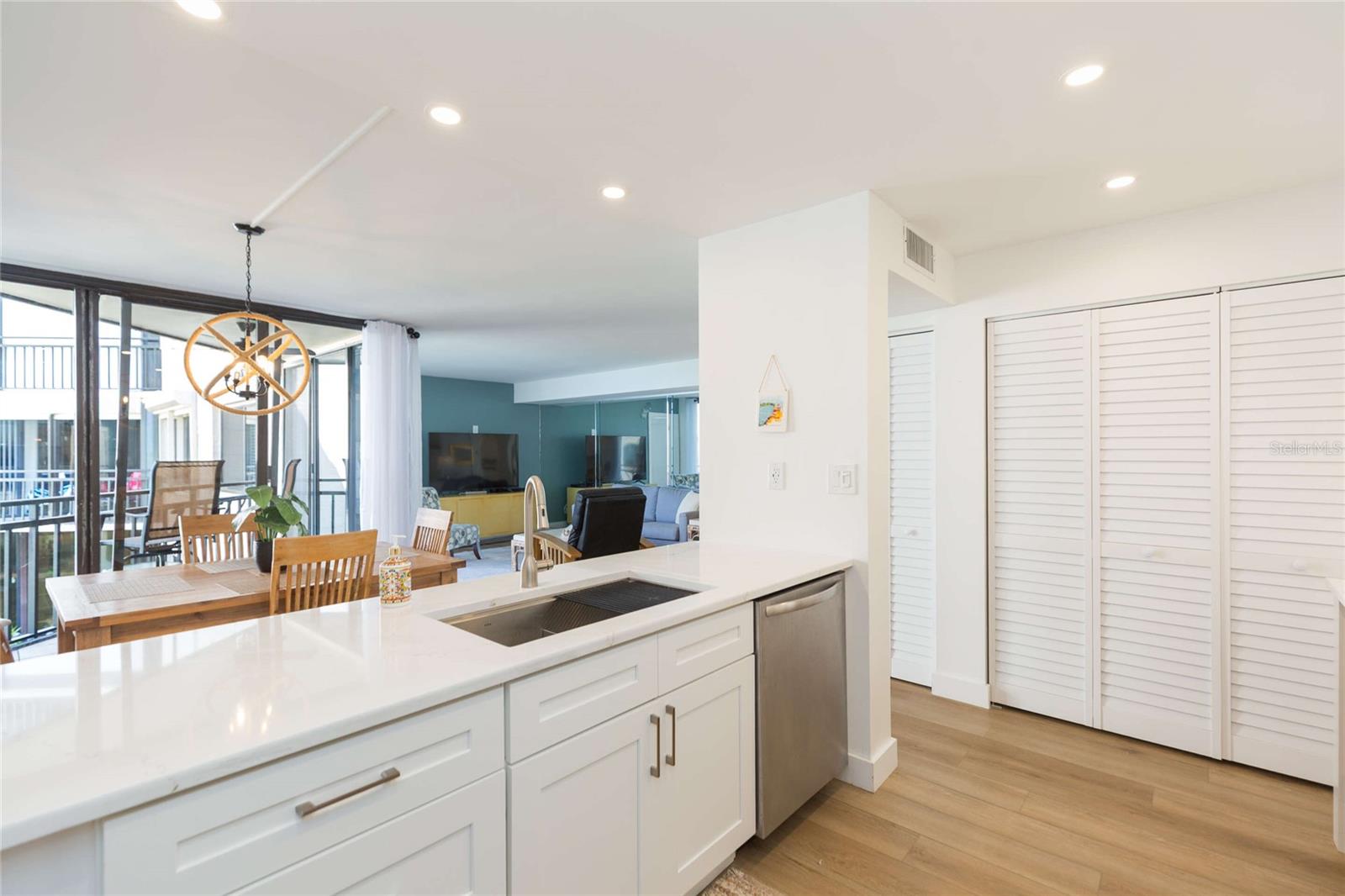 Image 13 of 37 For 5633 Puerta Del Sol Boulevard S 204