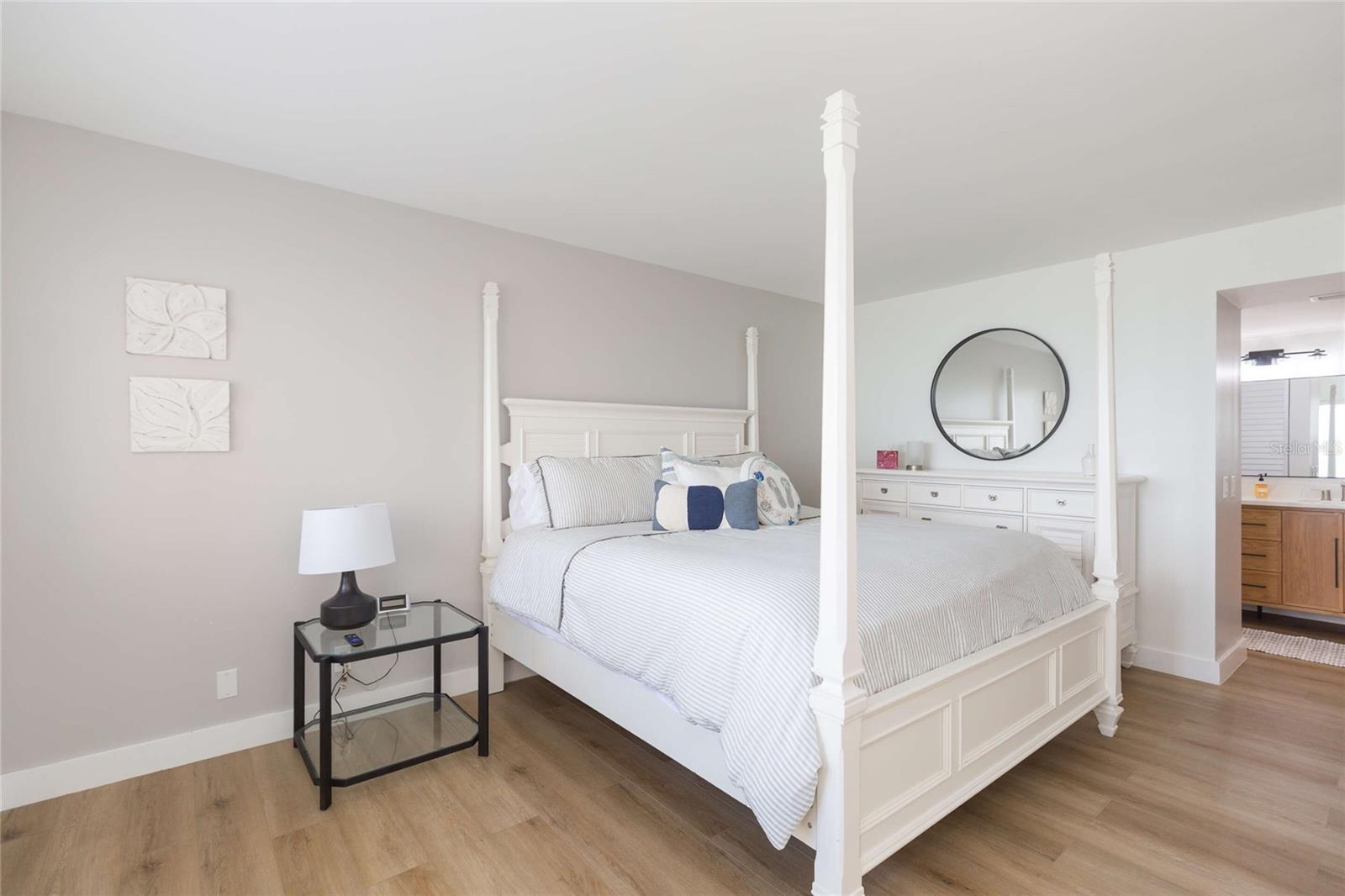 Image 18 of 37 For 5633 Puerta Del Sol Boulevard S 204