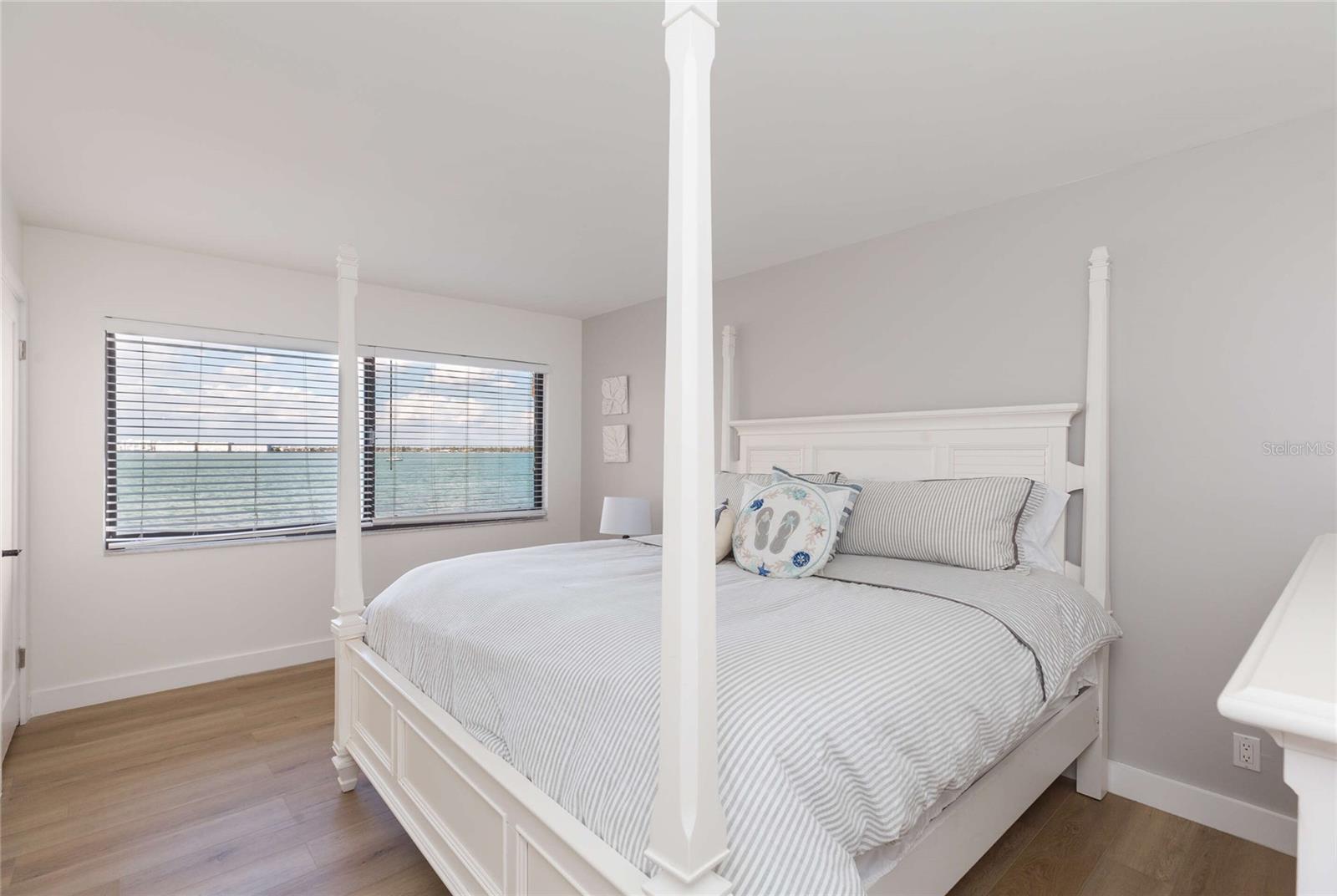 Image 20 of 37 For 5633 Puerta Del Sol Boulevard S 204