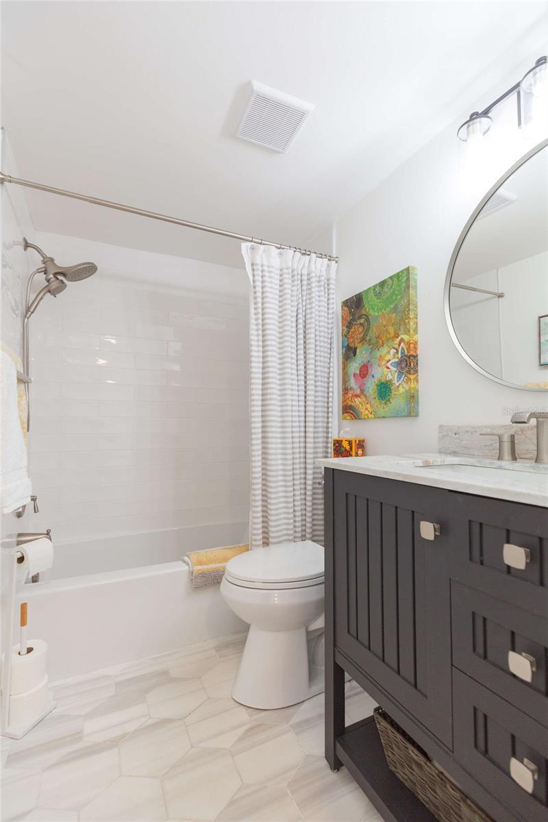 Image 28 of 37 For 5633 Puerta Del Sol Boulevard S 204