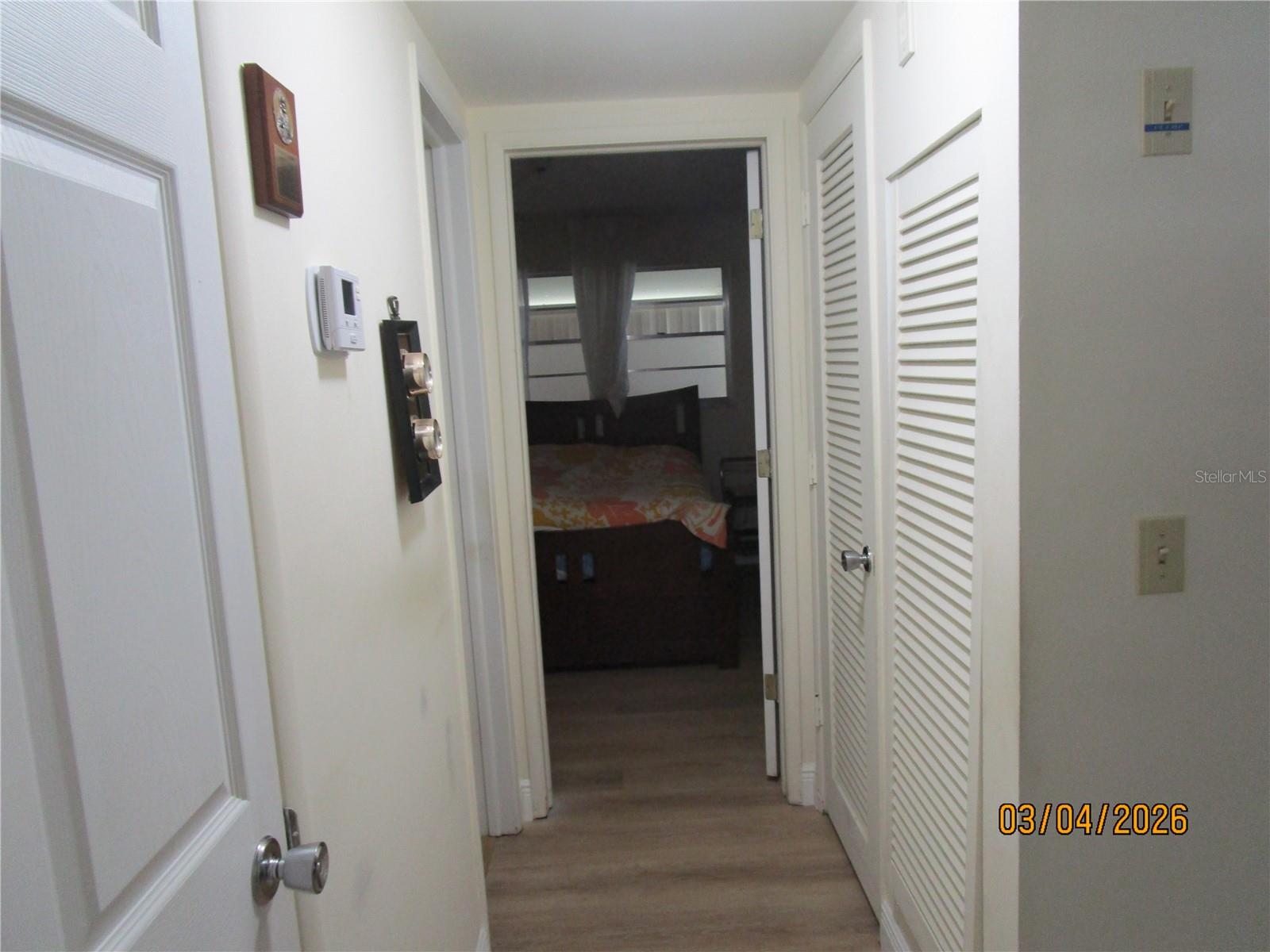 Listing photo id 14 for 5920 18th Street N 8