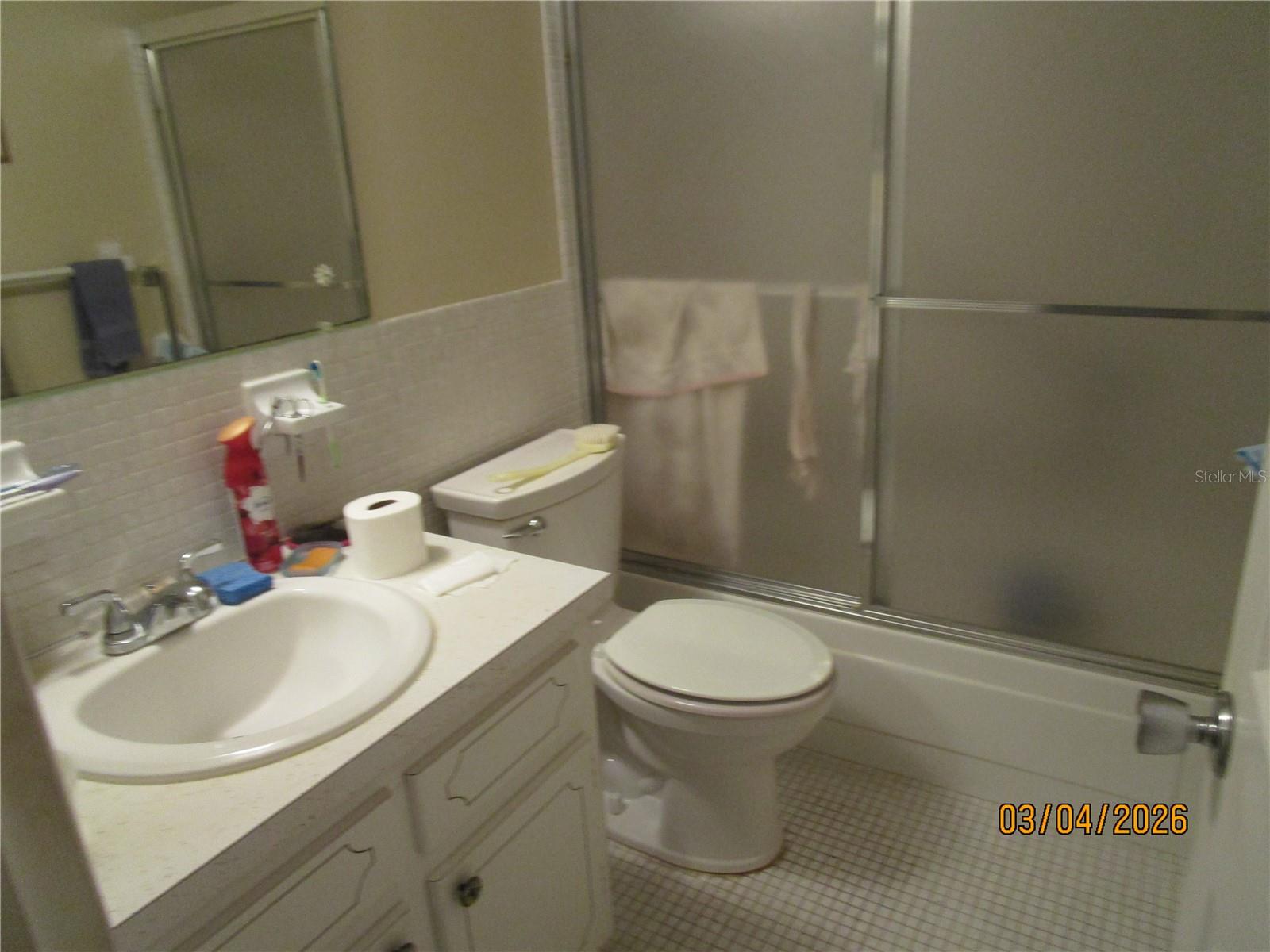 Listing photo id 15 for 5920 18th Street N 8