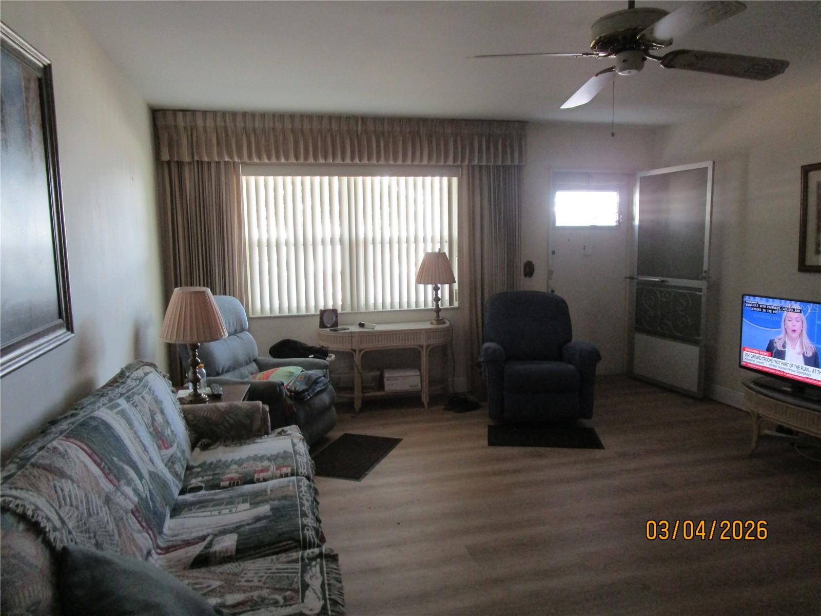 Listing photo id 21 for 5920 18th Street N 8