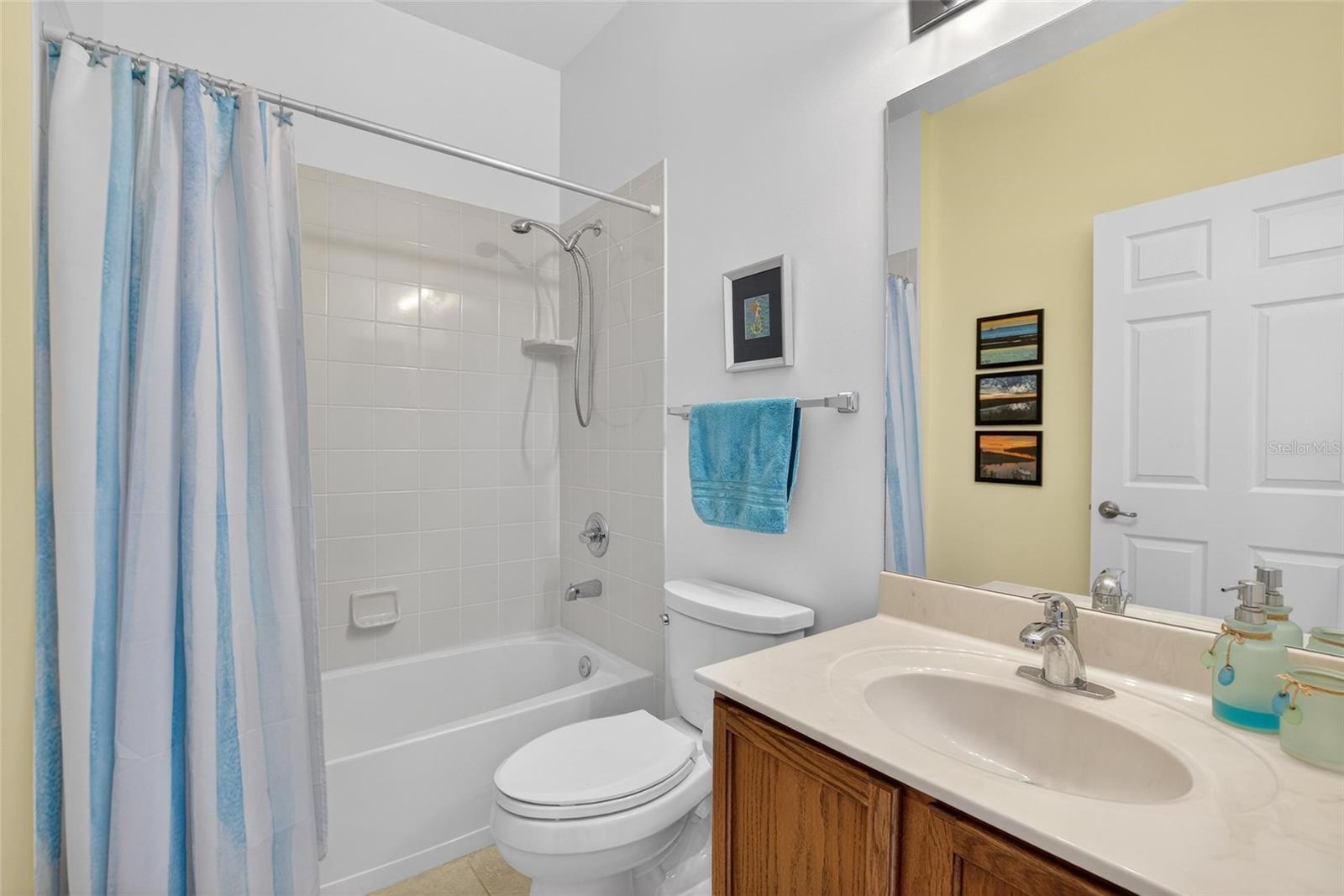 Listing photo id 37 for 4152 Dunmore Drive