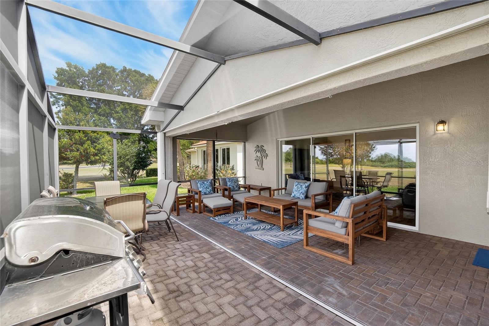 Listing photo id 44 for 4152 Dunmore Drive