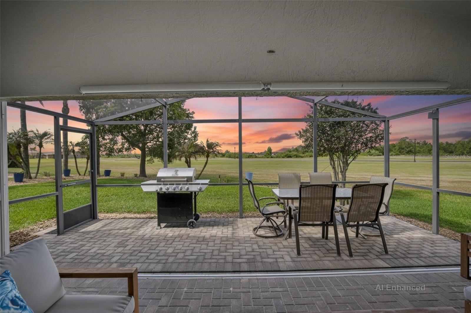 Listing photo id 46 for 4152 Dunmore Drive