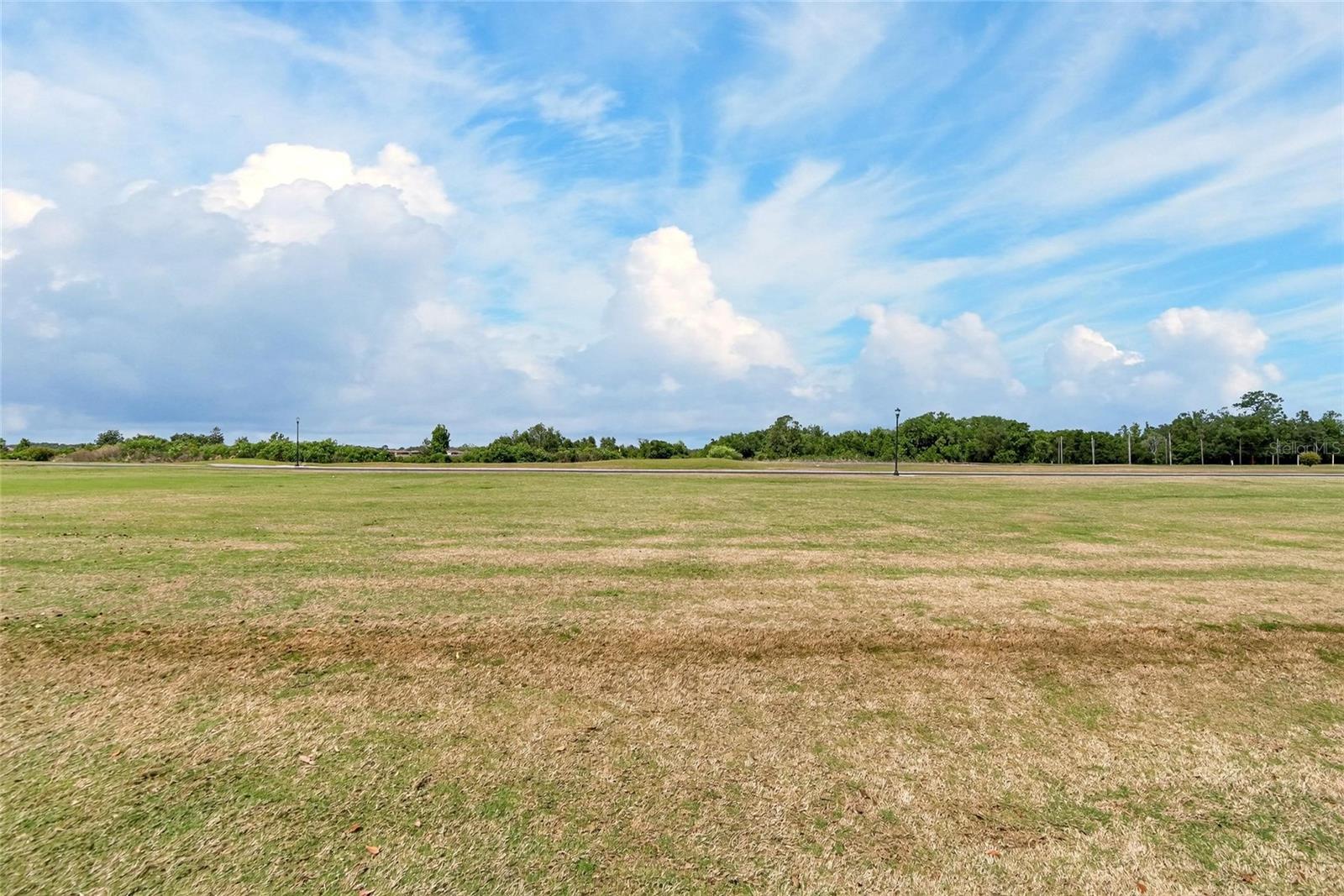 Listing photo id 51 for 4152 Dunmore Drive