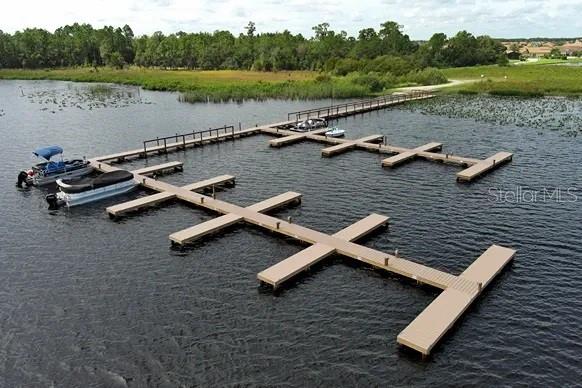 Listing photo id 82 for 4152 Dunmore Drive