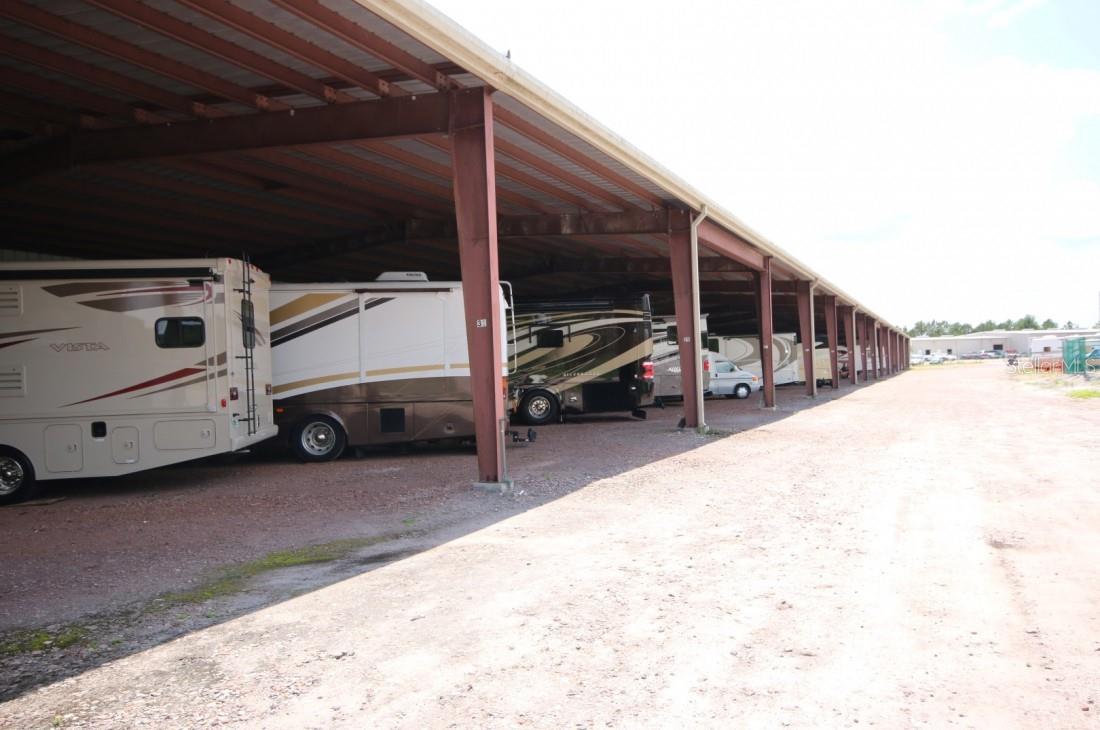 Listing photo id 83 for 4152 Dunmore Drive