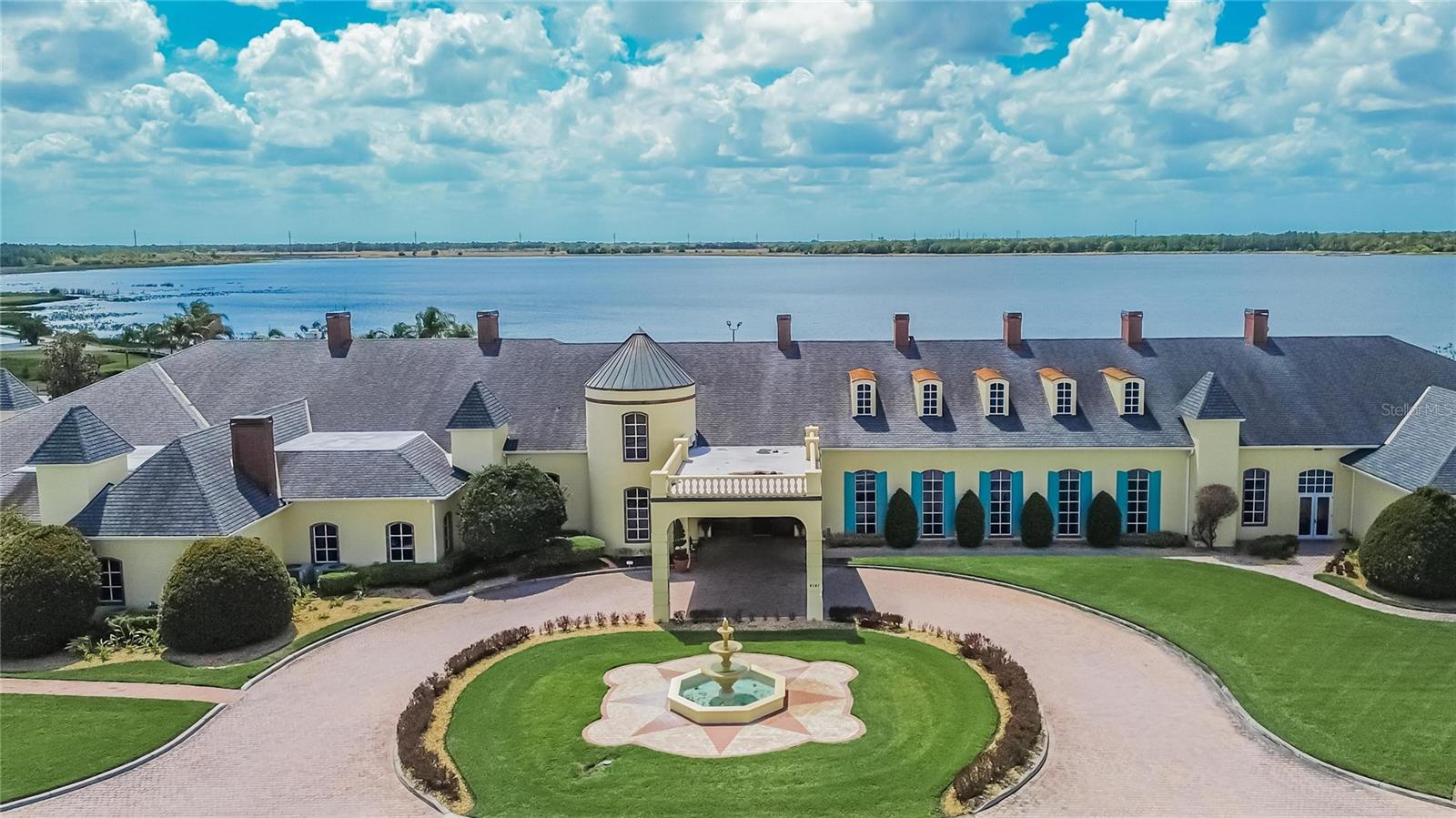 Listing photo id 84 for 4152 Dunmore Drive